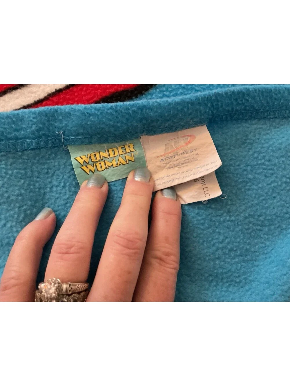 Wonder Woman fleece Blanket With Sleeves